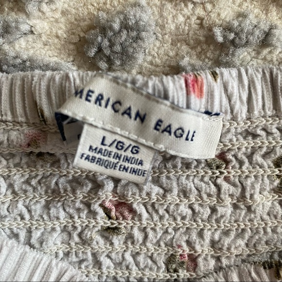 3/$25 American Eagle smocked puff sleeve floral print crop top - Picture 6 of 11